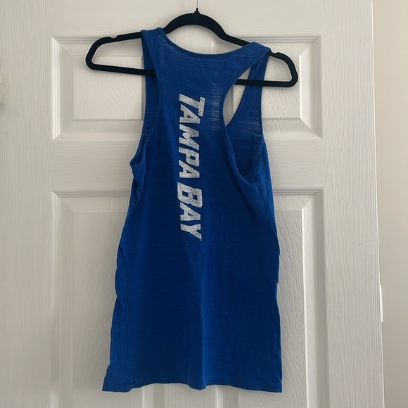 Tampa Bay Lightning tank - Picture 2 of 3